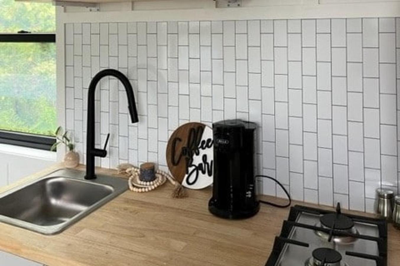 The Endeavor Tiny Home! Elizabethtown Eksteriør billede