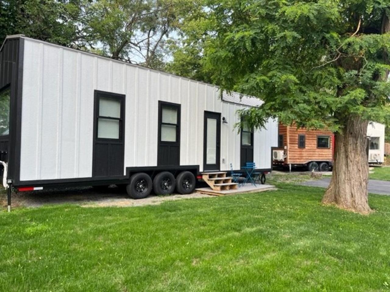 The Endeavor Tiny Home! Elizabethtown Eksteriør billede